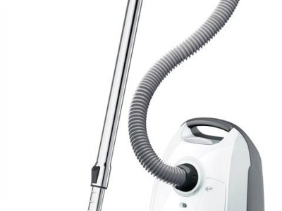 Usisavač s vrećicom  ELECTROLUX EEG41IW