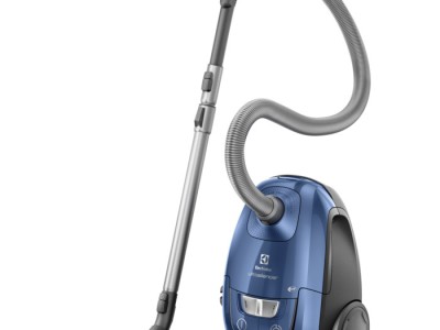 Usisavač s vrećicom ELECTROLUX EUSC66-SB